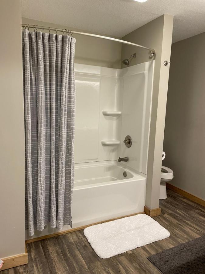 Modern Farmhouse 3 Bed, 2 Bath Apartment, Sleeps 7, Lots Of Space, Steps To Downtown, Honeywell & Eagles Theater Wabash Eksteriør bilde