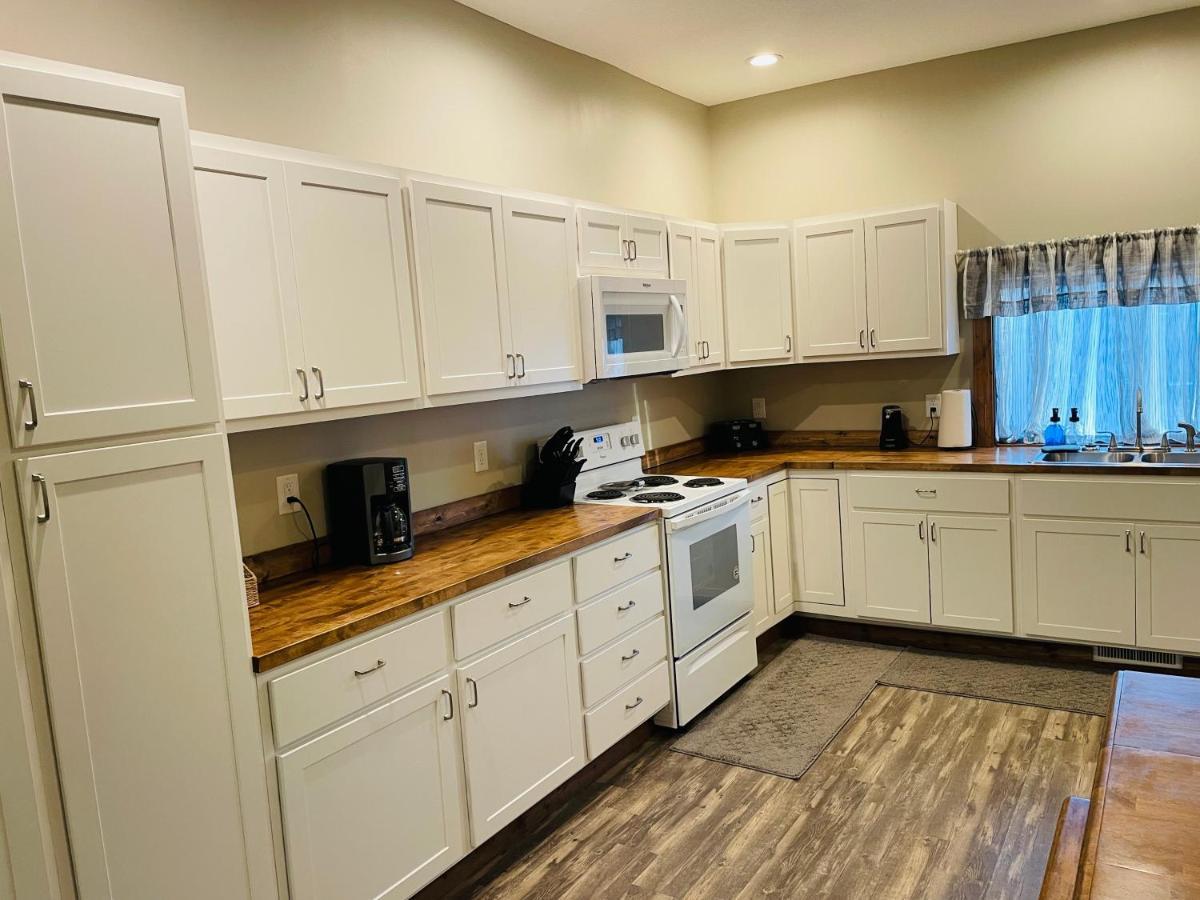 Modern Farmhouse 3 Bed, 2 Bath Apartment, Sleeps 7, Lots Of Space, Steps To Downtown, Honeywell & Eagles Theater Wabash Eksteriør bilde